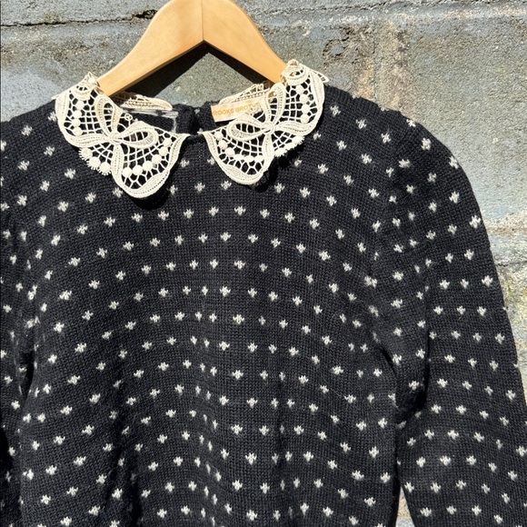 Vintage Brooks Brothers wool sweater with lace collar bow pattern small - Picture 2 of 5